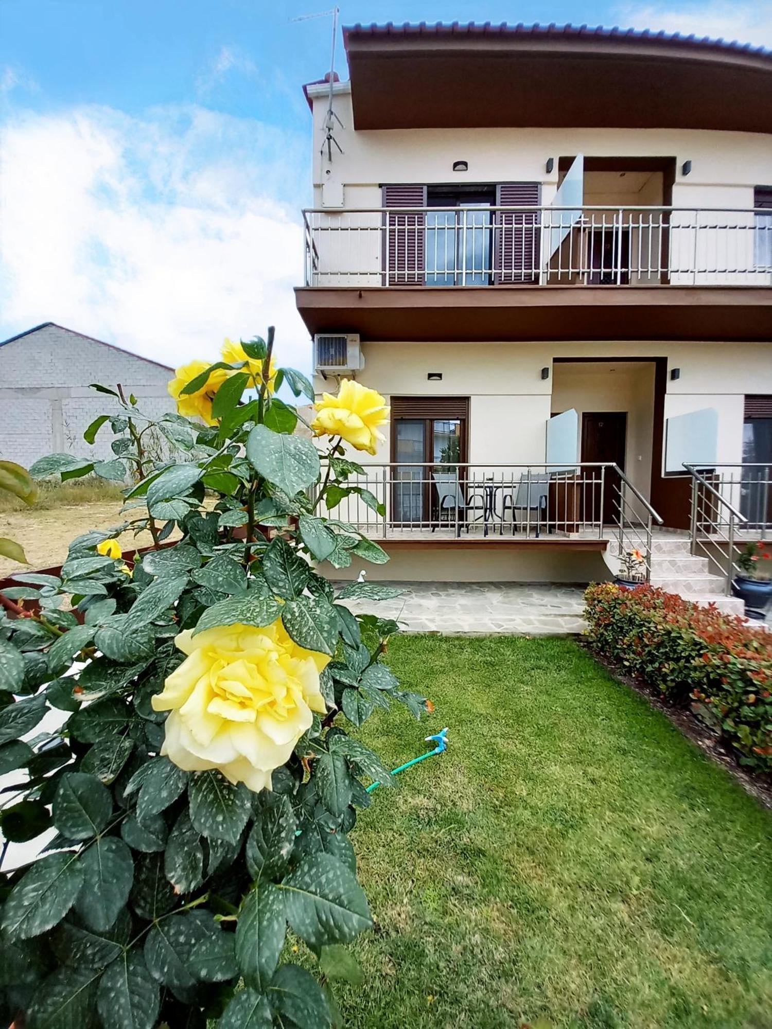 Maria Dina Apartments 1 Потос Экстерьер фото