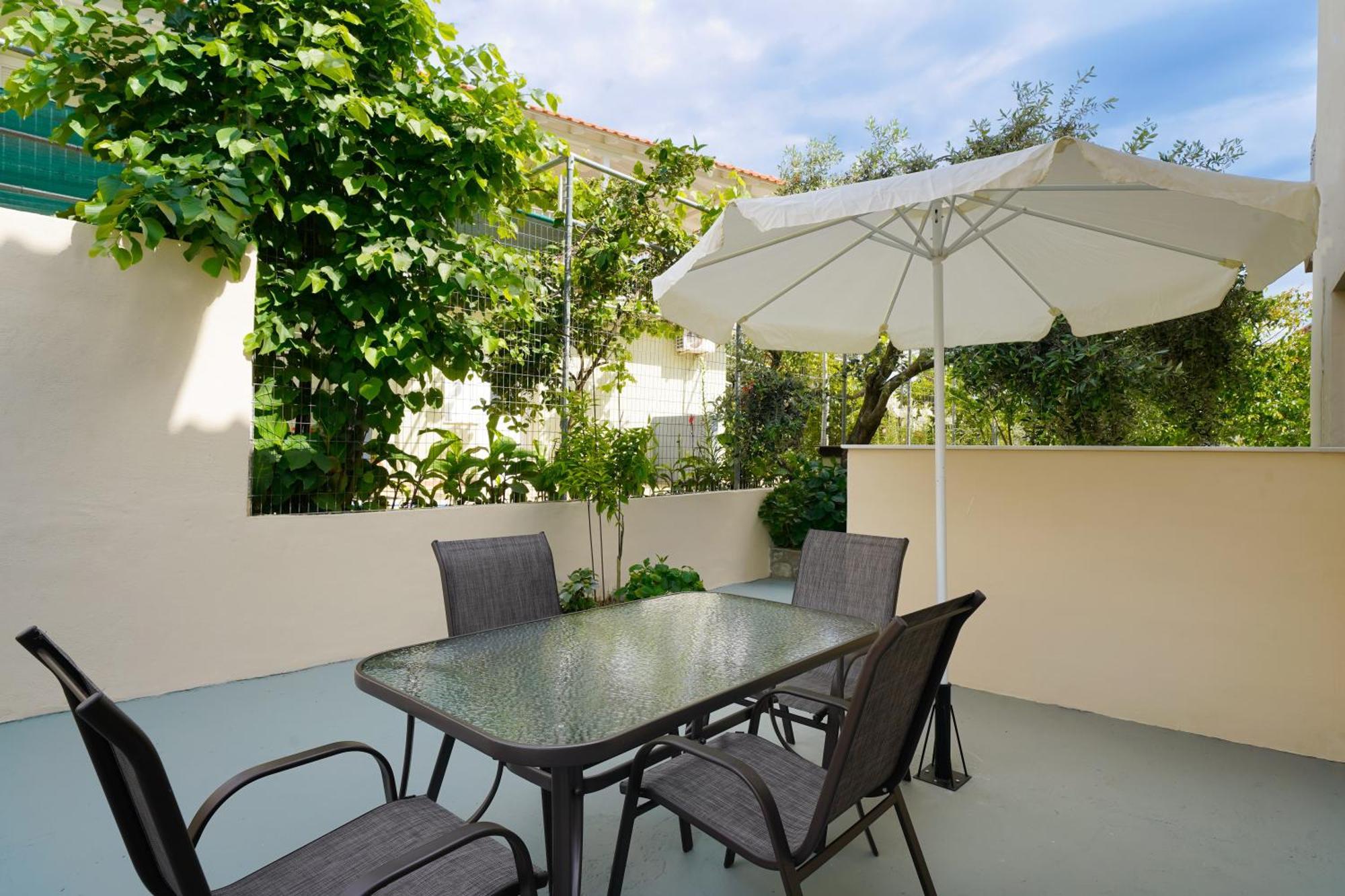 Maria Dina Apartments 1 Потос Экстерьер фото